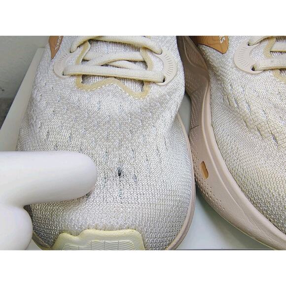 Brooks Ghost Max Shoes Women's 9.5 Light Pink Road Running Gym Sneakers Trainers - Picture 4 of 16